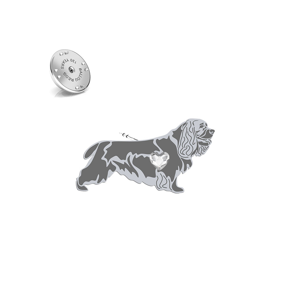Silver Sussex Spaniel pin with a heart - MEJK Jewellery